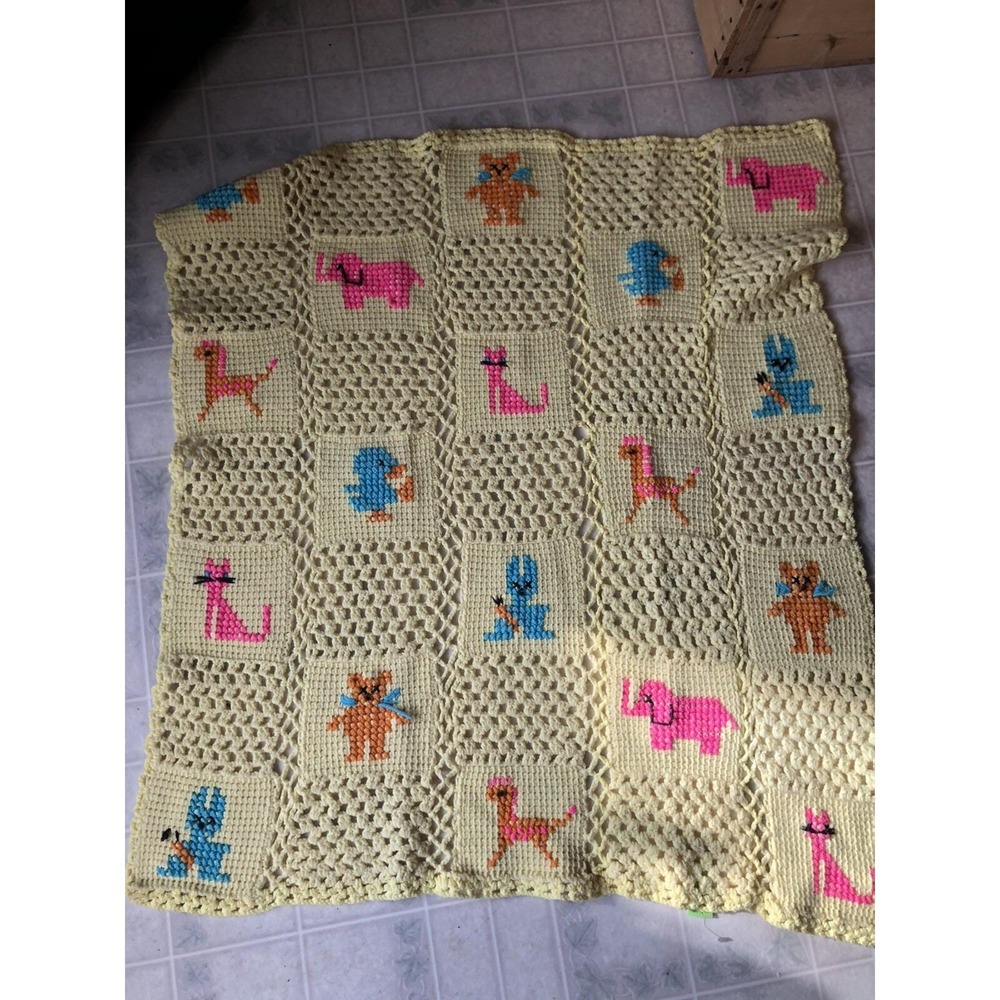 Vtg Granny Square Afghan Crochet Blanket 42‎ X 42 Handmade Embroidered Animals